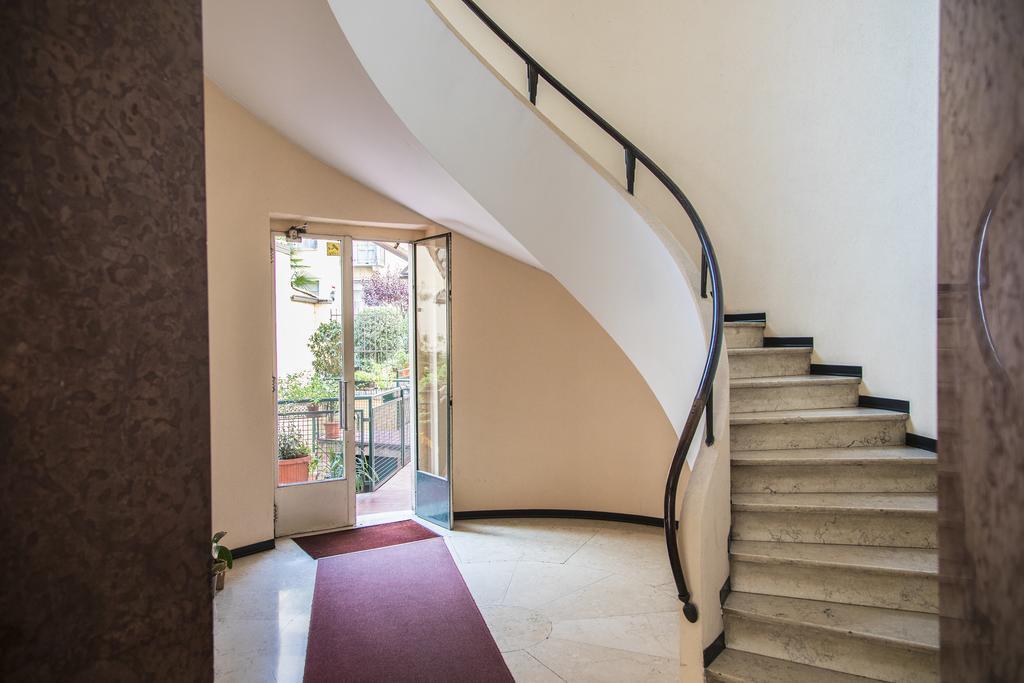 Hemeras Boutique Homes - Design Flats Near The City Center Milano Eksteriør bilde